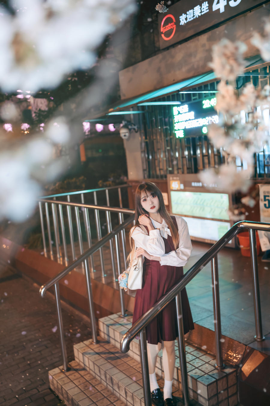 邂逅樱花雨_兔子Zzz不吃胡萝卜 – 写真美图作品在线欣赏